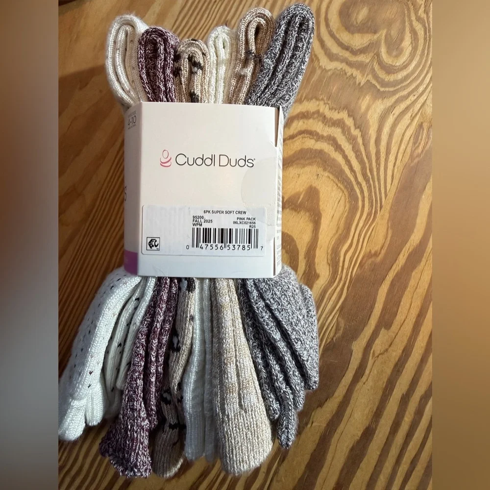 NWT Cuddl Duds 6-Pack Super Soft Cozy Crew Socks Fits Women’s Shoe sizes 4-10 - Picture 4 of 8